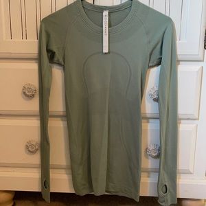 Sage green color, lululemon